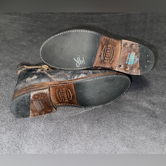 EUC BECCA Bed Stu ankle boots - Picture 3 of 13